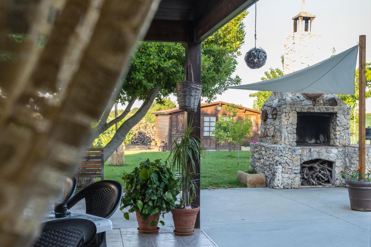A Lu Fanizza Bed and Breakfast Cutrofiano Exteriör bild