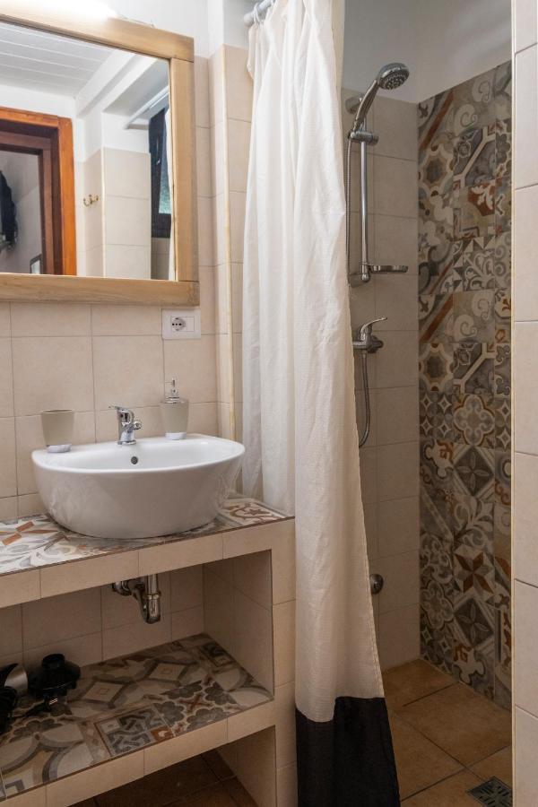 A Lu Fanizza Bed and Breakfast Cutrofiano Exteriör bild