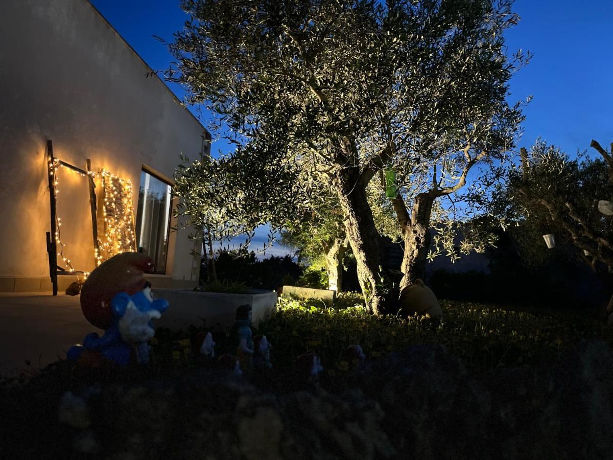 A Lu Fanizza Bed and Breakfast Cutrofiano Exteriör bild